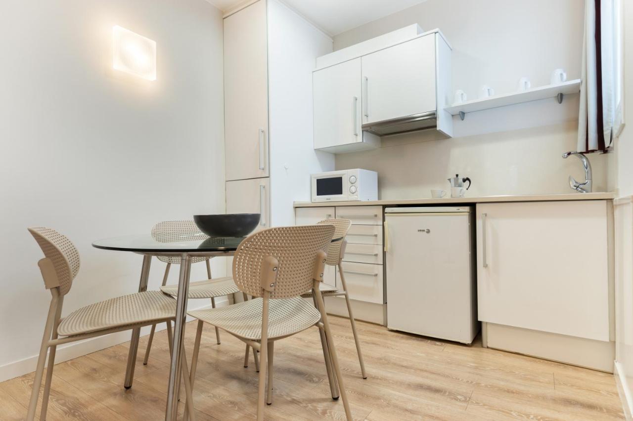 Atica Apartments - By Weflating Барселона Экстерьер фото